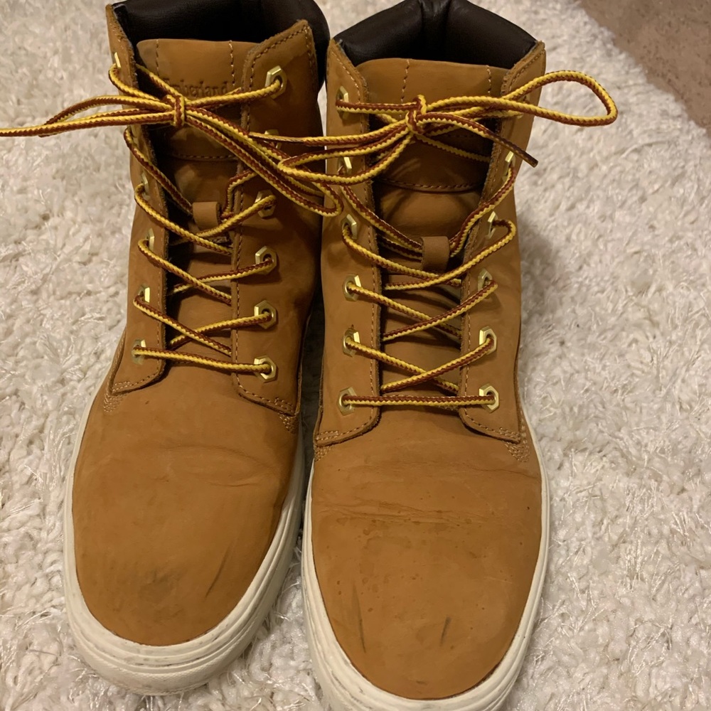 Timberlands! - Picture 2 of 8